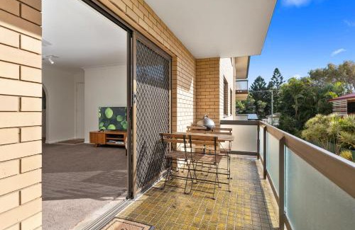 Woorim Apartment | Elegant Beachside Gem