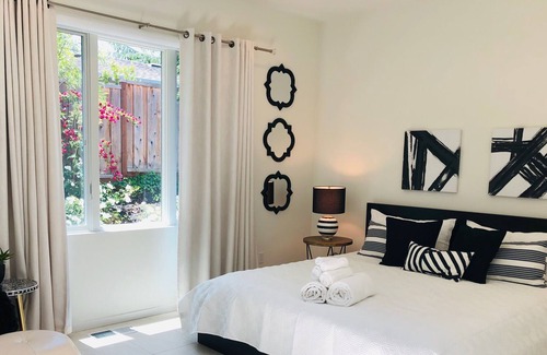 Monte Sereno House | Elegant chic guest house