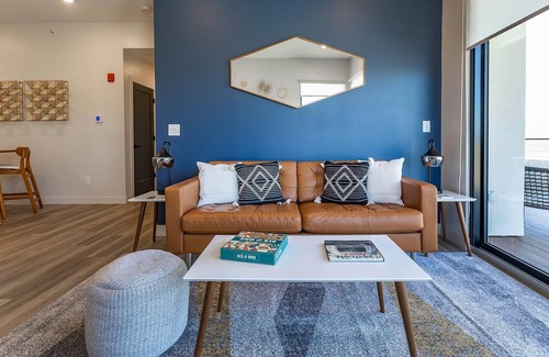 Manhattan Condo | Elegant Condo Minutes to Colbert Hills Golf Course, KSU, and Downtown Manhattan