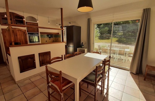 Sabran Villa | Elegant & Cozy Villa: 10 Guests | 6 Bedrooms | Pool | 2000m² Garden