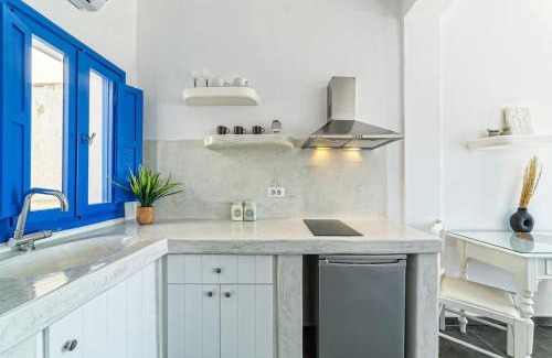 Emporio House | Elegant Cycladic Villa