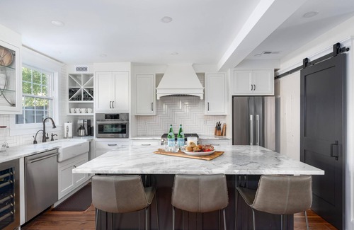 Harleston Village House | Elegant End-unit Townhouse in Historic Charleston