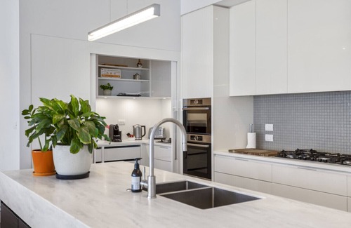 St. Heliers House | Elegant Executive Townhouse
