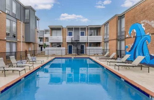Nassau Bay Apartment | Elegant Hideaway Close to NASA and Kemah Boardwalk