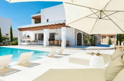 Port des Torrent House | Elegant House in Sant Josep de sa Talaia with Private Pool