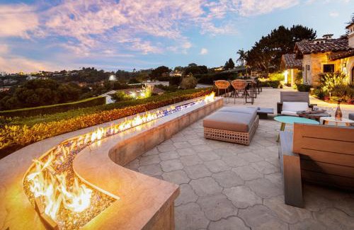 Hidden Valley House | Elegant La Jolla Villa - Ocean Views & Pool