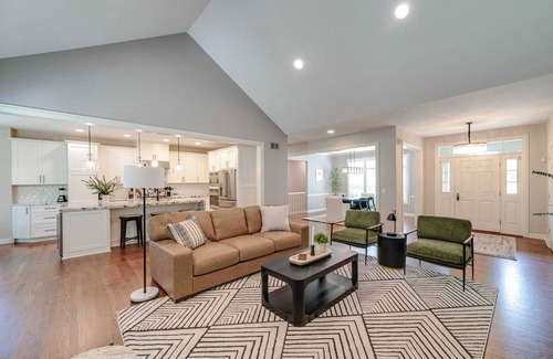 Grayslake House | Elegant Libertyville Estate-4,000+ Sq Ft|Game Room |Smart Tech|Gated Com #42189