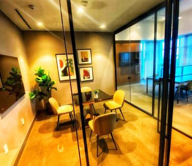 Vernon Hotel | Elegant Luxury 1 Bedroom studio in Downtown LA