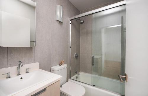 Lincoln Square Apartment | Elegant One Bed Apartment At Columbus