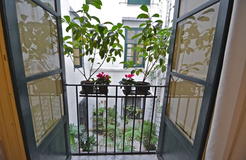 Monte di Pieta Apartment | Elegant, quiet, large apartment in Palazzo Mango, beautiful heart of old Palermo