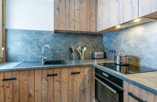 Val-d'Isere Apartment | Elegant, Spacious South-Facing Apartment with Balcony, Near Ski Slopes