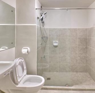 Bacolod Apartment | Elegant studio six in Bacolod across Ayala Mall