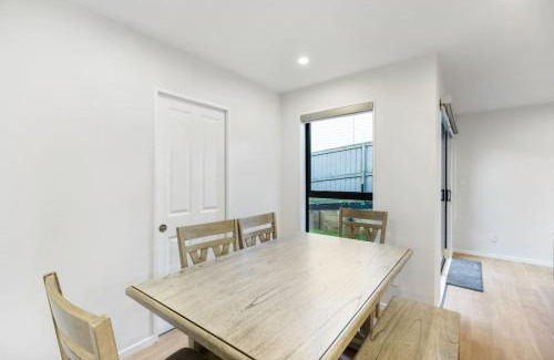 Mount Roskill House | Element Edge Townhouse with Parking and Air-Con