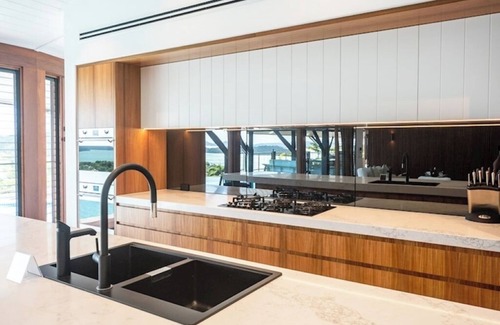 Hamilton Island House | Element Hill