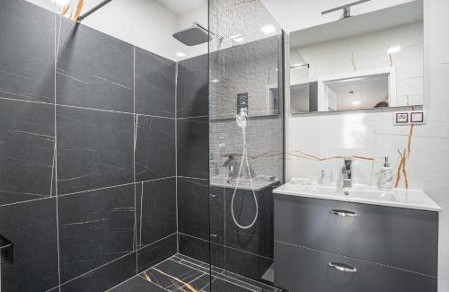 Bozicany Apartment | Elements Apartments & Renata