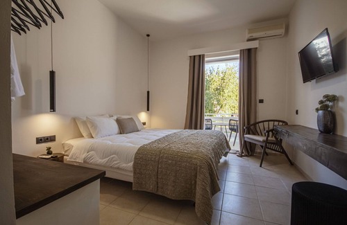 Kavos House | ELEONAS bohotel