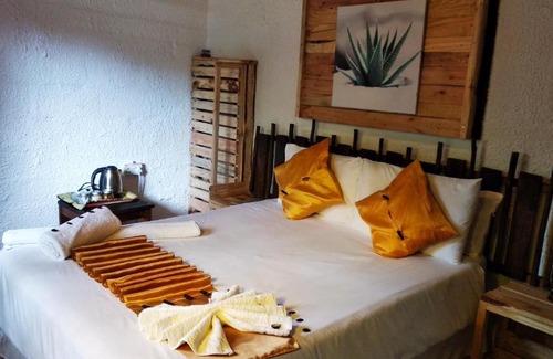 Kasane House | Elephant Trail Guesthouse and Backpackers