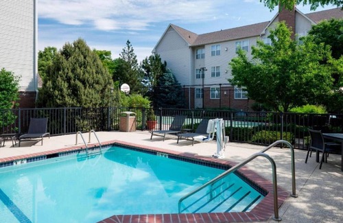 Westridge House | Elevate your experiences at our Highlands Ranch hotel
