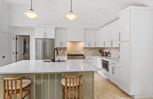 Cutchogue House | Elevated North Fork Escape with Chic Interiors and Private Poolside Oasis -.