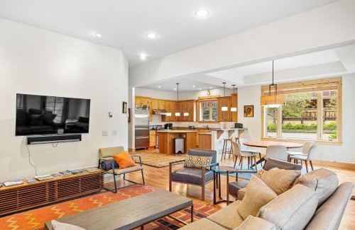 Big Sky House | Elevation 6000 Condo - Unit 99-1