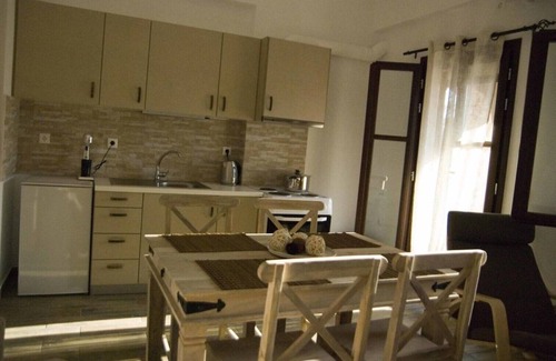 Neo Itilo Apartment | Elezar "Helios" sea view apartment, Mani Peninsula, Greece