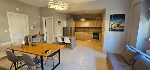 Flogita Apartment | ELINOR on the beach