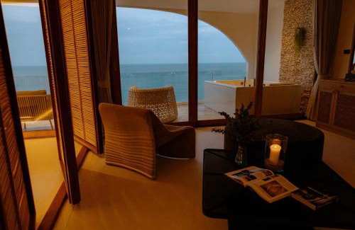 Khanom Hotel | Elite Atoll Beachfront Hotel