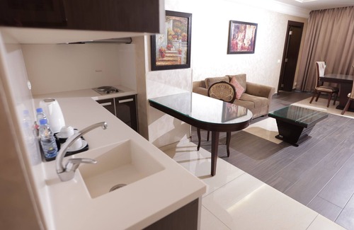 Raouche Hotel | Elite Hotel By Beverly