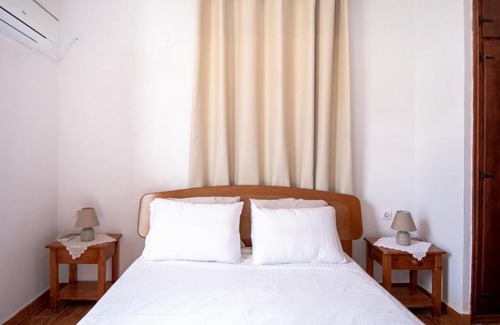 Mandraki Apartment | Elithas Central & Budget Stay