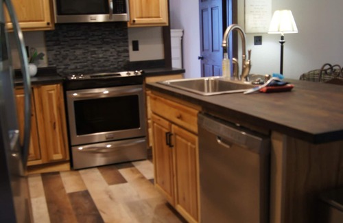 Custer Ski Chalet | Elk Haven Vacation Cabins, Custer SD, The Blue Bird's Nest
