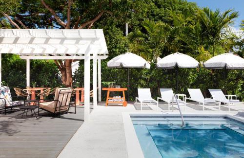 Downtown Hotel | Ella's Cottages - Key West Historic Inns