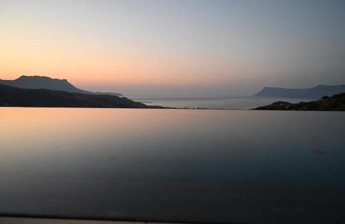 Kissamos Villa | Ellas Residence fantastic pool heated