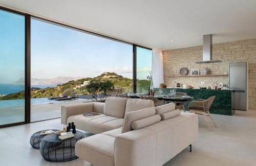 Kissamos Villa | Ellas Residence fantastic pool heated