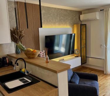 Imotski Apartment | Ellenora