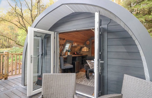 Appin Cottage | ELLERIC PODS - THE LAST RESORT, pet friendly, with a garden in Appin