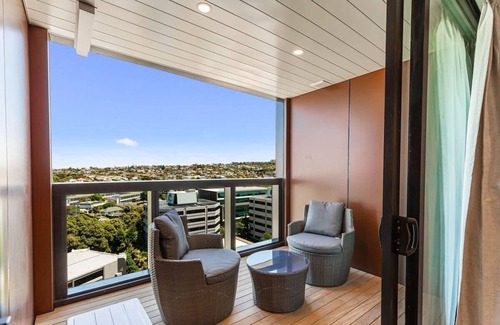 Greenlane - Ellerslie Apartment | Ellerslie Escape: 2BR + Balcony!