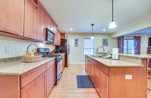 Ellicottville Apartment | Ellicottville Townhome w/Hot Tub ~ 2 Mi to Skiing
