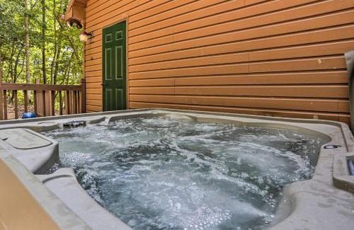 Ellijay House | Ellijay Resort Cabin with Fire Pit, Decks, and Hot Tub