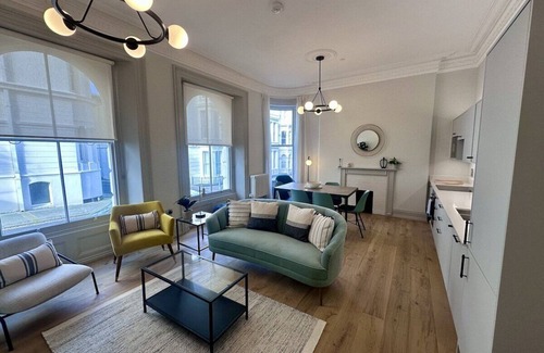 Plymouth House | Elliott Terrace by Pureserviced.