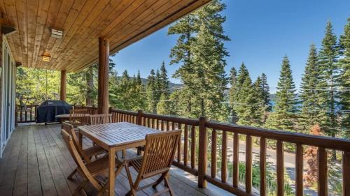 Tahoma House | Ellis Peak by AvantStay Beautiful McKinney Cabin w Filtered Lake Views