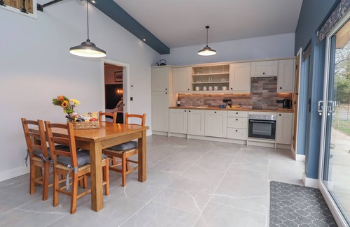 Ruthin Cottage | Elliw