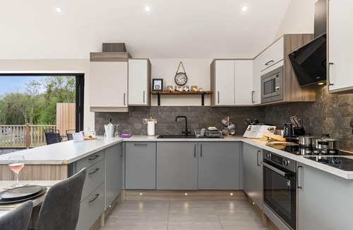 St. Florence Cottage | Elm Tree Cottage