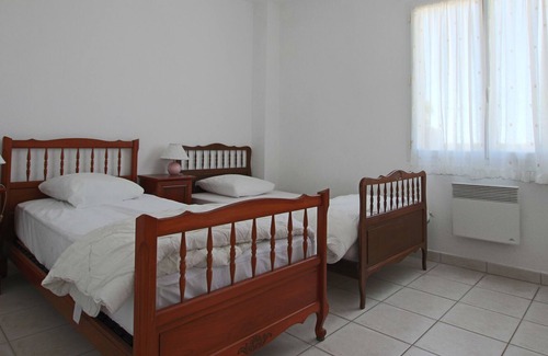 Le Gua House | Elma Stay, Location La Martel