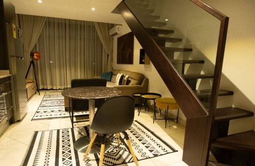 Cantonments Apartment | Embassy gardens luxury by Cozy