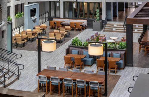 El Paso Hotel | Embassy Suites by Hilton El Paso