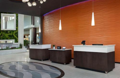 Ashley Oaks Hotel | Embassy Suites by Hilton Knoxville West