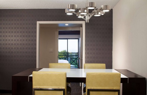Eastwick Hotel | Embassy Suites by Hilton Philadelphia Airport