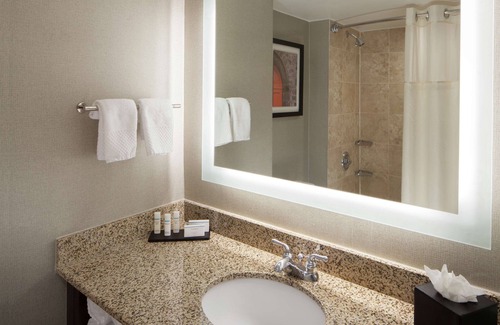 Eastwick Hotel | Embassy Suites by Hilton Philadelphia Airport