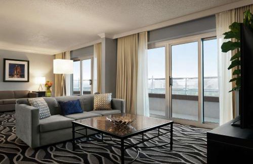 Covington Hotel | Embassy Suites Cincinnati - RiverCenter