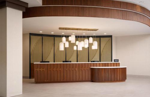 North Charleston Hotel | Embassy Suites North Charleston Airport Hotel Convention